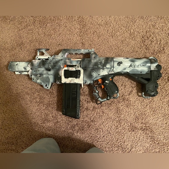 this nerf gun has custom paint job done by a local artist in my area - Picture 2 of 3